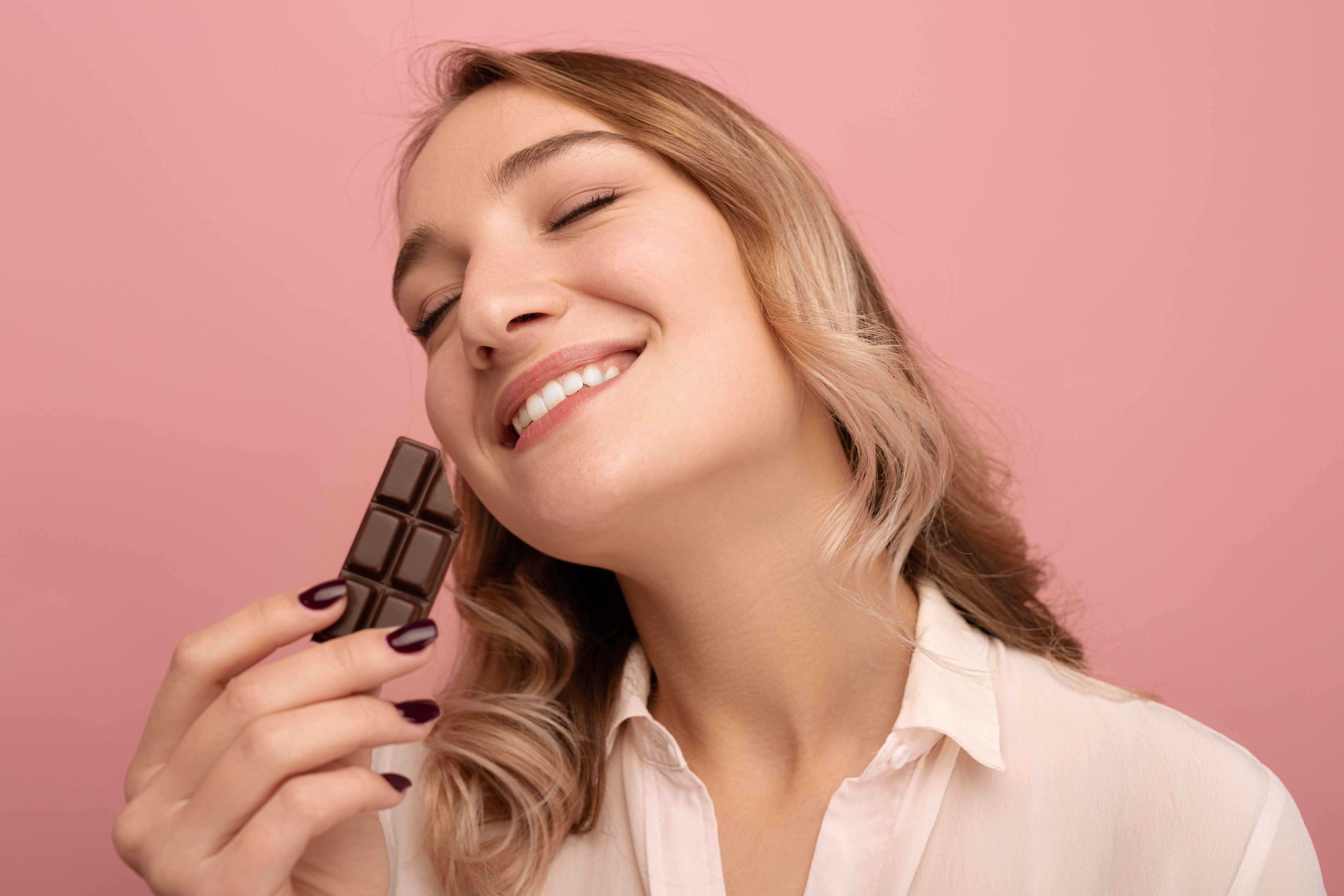 Hubungan Makin Romantis dan Sehat Berkat Cokelat